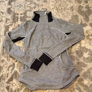 Lululemon 1/4 zip